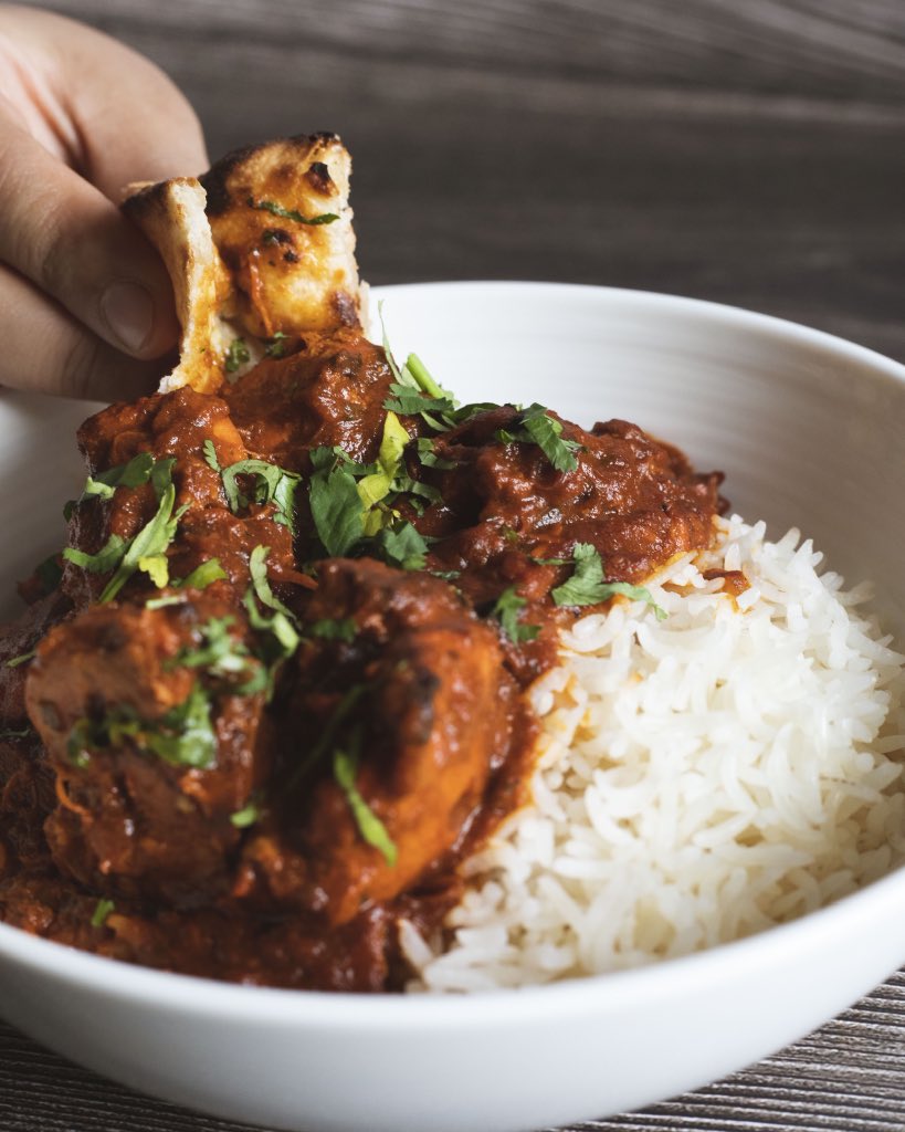 TOTWSH's tweet photo. Eat chicken tikka masala like a pro: scoop it with a piece of garlic naan 😌❤️
#foodie #foodofinstagram #foodphotography #indianfood #mouthwatering #bestseller #chickentikkamasala #britishclassic #naan #garlicnaan #tigeronthewall #inverness #invernessfood https://t.co/YpGJytnOXD