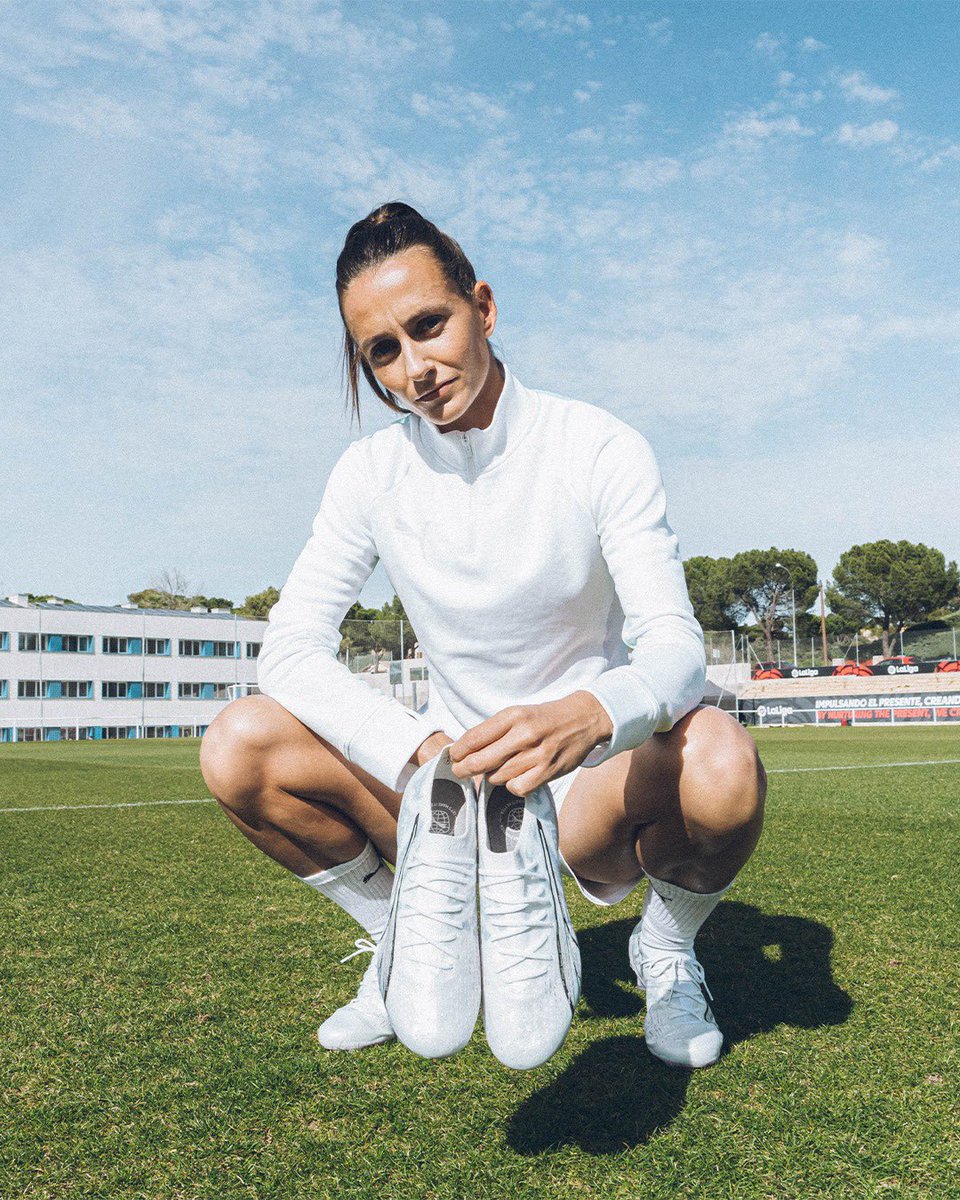 Juega más brillante que nunca. 🌟🌟 <a href="/pumafootball/">PUMA Football</a> #foreverfaster