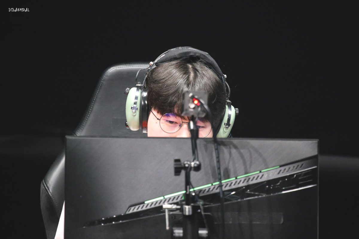 saemdal_pic's tweet photo. @Jasm1ne_ow 230323 TDI Jasm1ne 정종민
#TDI #Jasm1ne #정종민 https://t.co/PI6IjEhADG