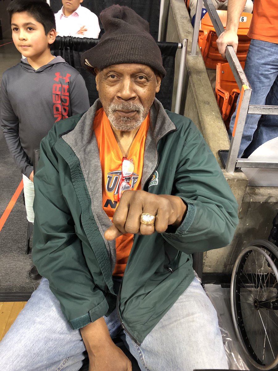 Colin Deaver tweet media