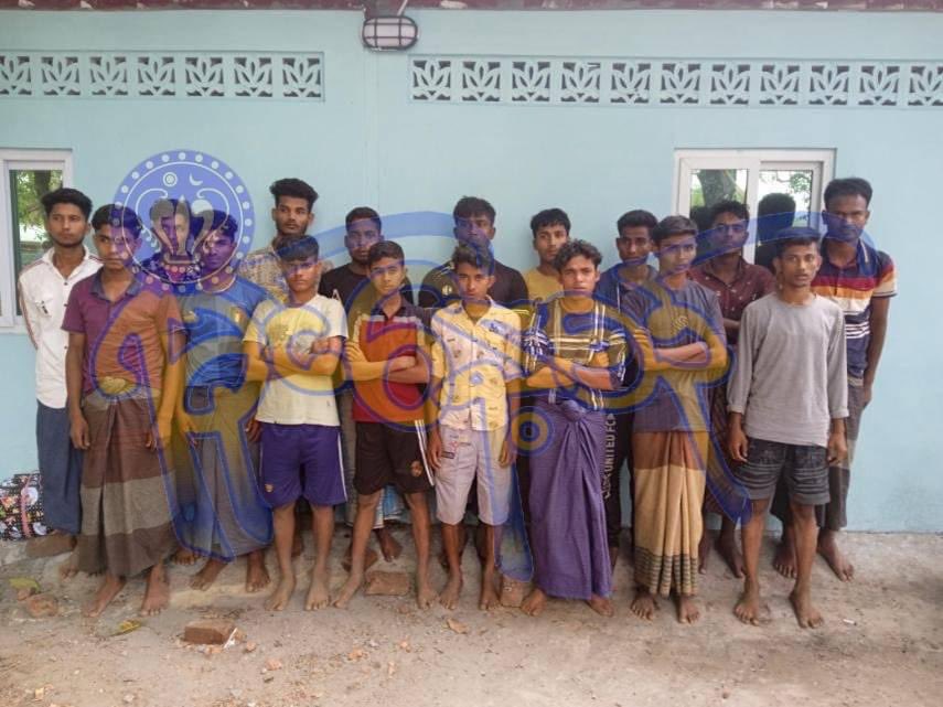 34 Rohingya were arrested by the junta in Sittwe today while preparing to leave Rakhine state. While the junta is attempting to make the repatriation of a small number of Rohingya, the remaining Rohingya are trying to leave the open-air prison every day due to ongoing genocide.