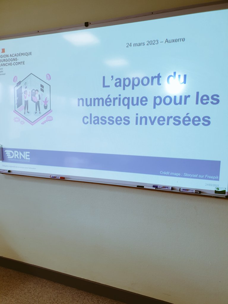 Morgan_Mgdx's tweet photo. Nous continuons notre parcours de formation @DrneBFC au coeur du territoire de @RA_BFC dans la @villedauxerre au Collège Paul Bert.
Présentation de pratiques et d'outils pour les #ClassesInversées en compagnie de @CarolineMeyerHG , @LoicGeschwine et de professeurs renverssants. https://t.co/f8OB6to5Ec