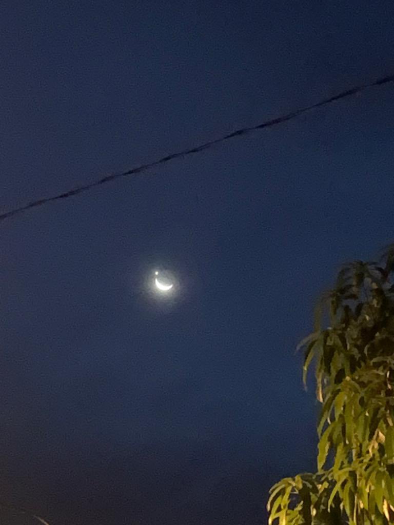 Amerakmal4's tweet photo. @fedtriyahya Ijok kuala selangor 7.45pm https://t.co/JvrrdtJe1q