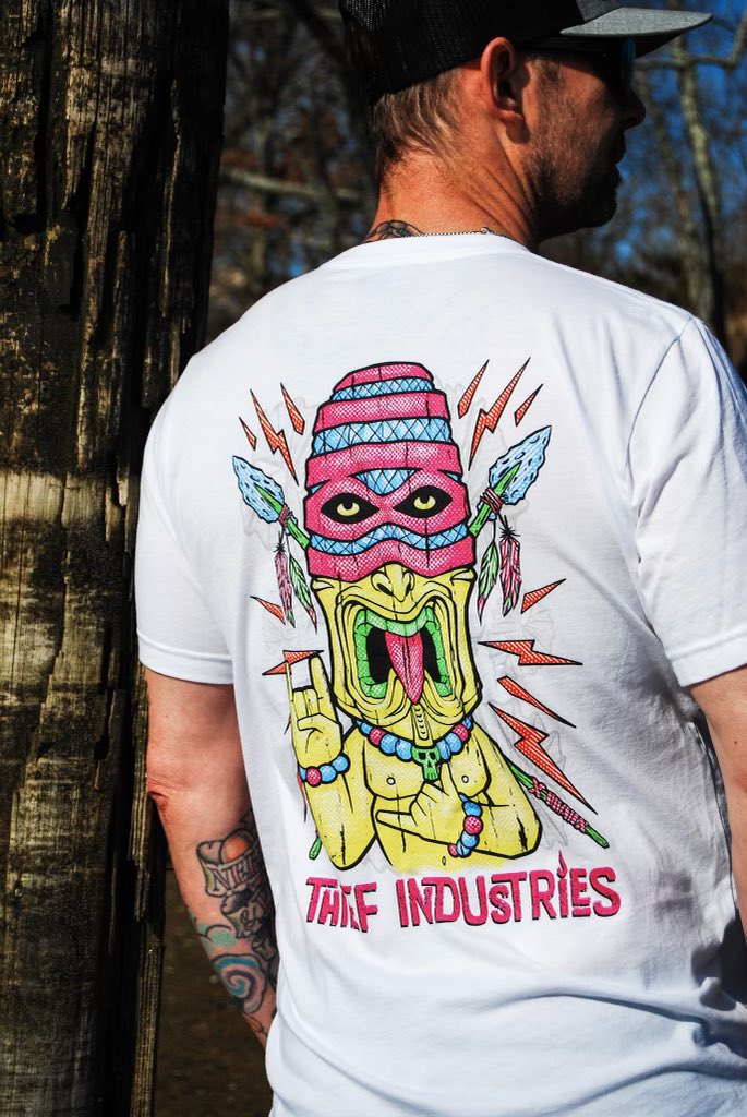 Thief Tiki shirt. Gettin’ ready for some Mai Tais, Pina Coladas and a hammock in the sun! 

#FunInTheSun #FiveOclockSomewhere #LiveLife #SummerVibes #LiveBold #SurfSunSkateStreet #THiEFiNDUSTRiES #BrandYourLifestyle