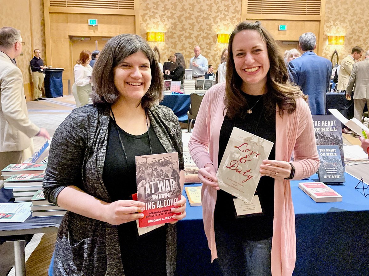 Book Love!
<a href="/UNC_Press/">UNC Press</a> authors at the <a href="/SMH_Historians/">SMH Historians</a> conference in San Diego: @mlbever and <a href="/AngelaEscoElder/">Dr. Angela Esco Elder</a> 
#SMH2023