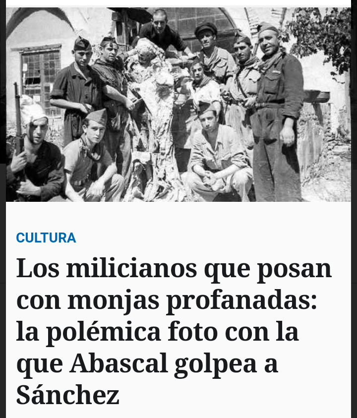 _Sapientiae's tweet photo. "Jóvenes católicos de Effetá bailan a ritmo de Chayanne sobre las víctimas del franquismo en el Valle de los Caídos" 
Perdón, esta foto es de milicianos con esqueletos profanados. https://t.co/CMuo8QrtxT