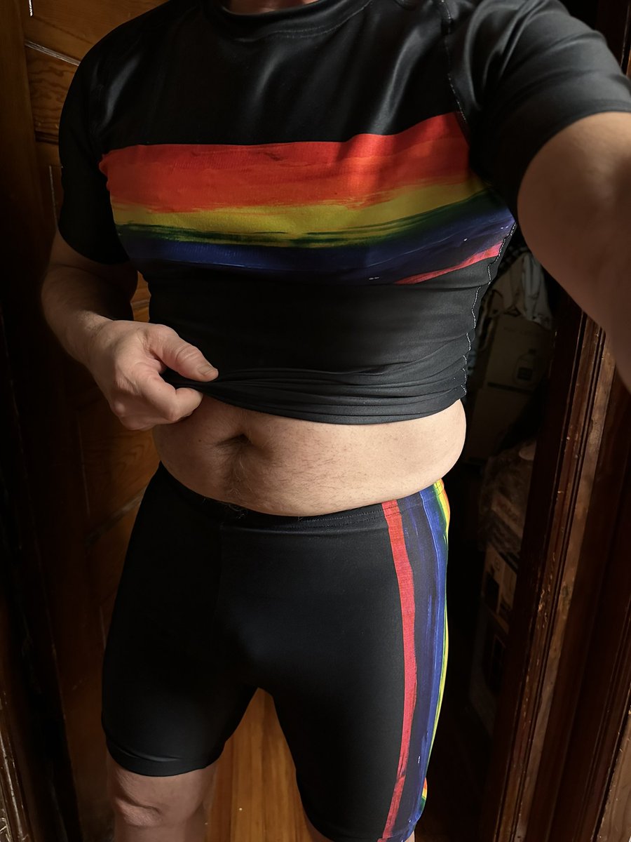 n2_briefs's tweet photo. Peeling off layers for a shower!
🚿 💜
#Matman #Compression #Jockstrap #CarlWesley https://t.co/maJXhtnLo0