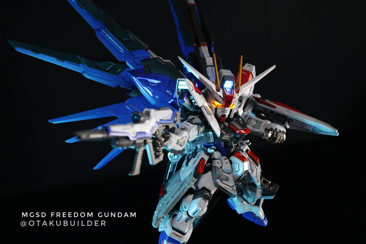 Otaku_Builder's tweet photo. MGSD FREEDOM GUNDAM! #mgsd #sdgundam #freedomgundam #evan_designs_leds #customled #gundamseeddestiny @NewtypeHQ https://t.co/SWOwwZ8H0E