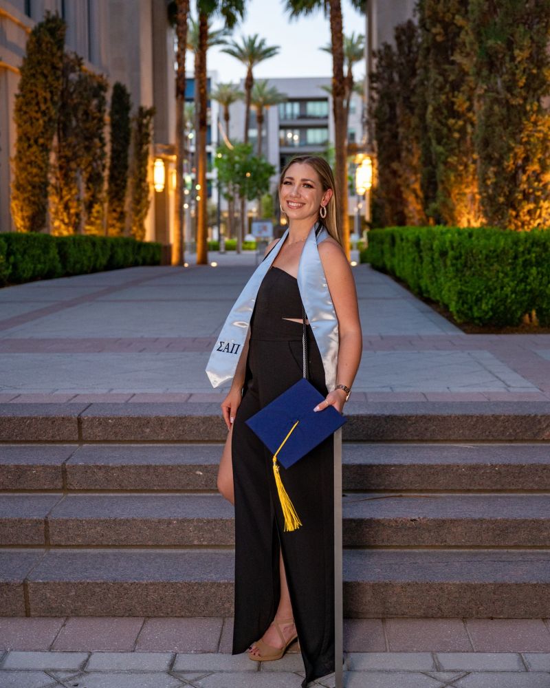 WGUNevada's tweet photo. I actually did it! I graduated college. 

Never give up on yourself or your dreams. Never stop putting yourself first. You can do whatever you put your mind to. And if you feel like you’re not living the life you’re meant to, change it. – Lexi Gonzales https://t.co/dSEny2UANF
