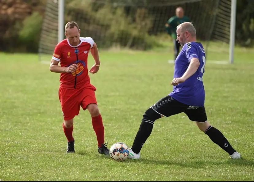 JoeGregory100's tweet photo. 10 x women / men  wanted to represent Northern Ireland in the Ray Kennedy Cup #Football tournaments in Liverpool on 24th and / or 25th June 

One day will be a 'running / open' football tournament and the next day will be a #WalkingFootball event 

It's a great, fun event ⚽ #RKC https://t.co/v3YepBzsiI