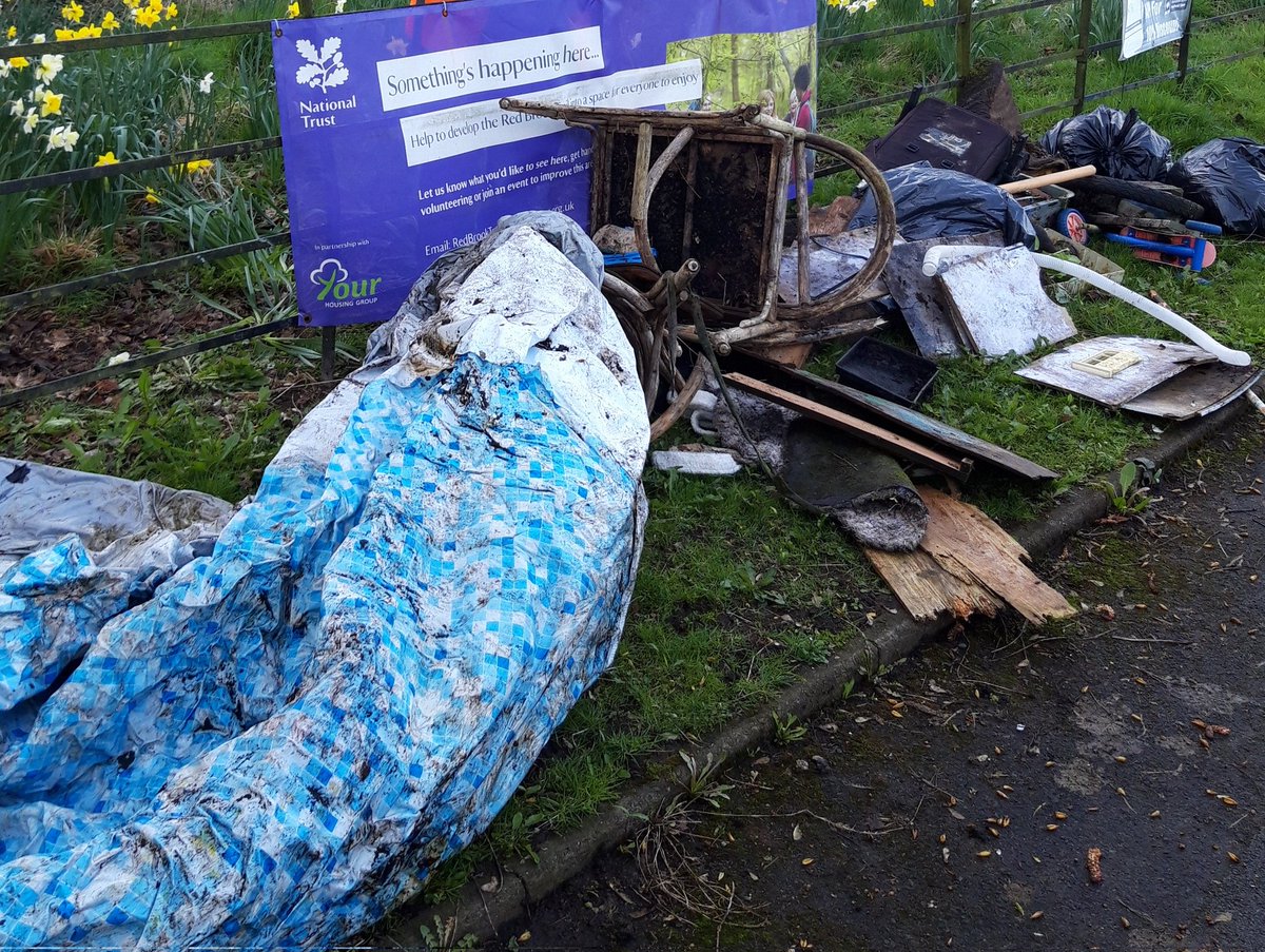 YHG_Community's tweet photo. Impact session on Redbrook Trail
Today in Partington with @nationaltrust @Your_Housing
The crew were: Martin, Fiona, Russ, Anna &amp; James. 4 x bags of litter collected along with fly tipping such as:
Paddling pool
Table &amp; chair
Scooter
Pram
Bike tyre
Dolls house 
Sofa cushions https://t.co/BxsM2hKbCZ
