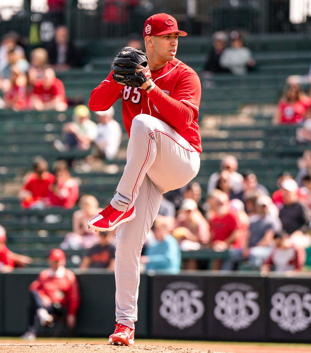 Connor Overton and Luis Cessa have been announced as the fourth and fifth starters in the #Reds' rotation.