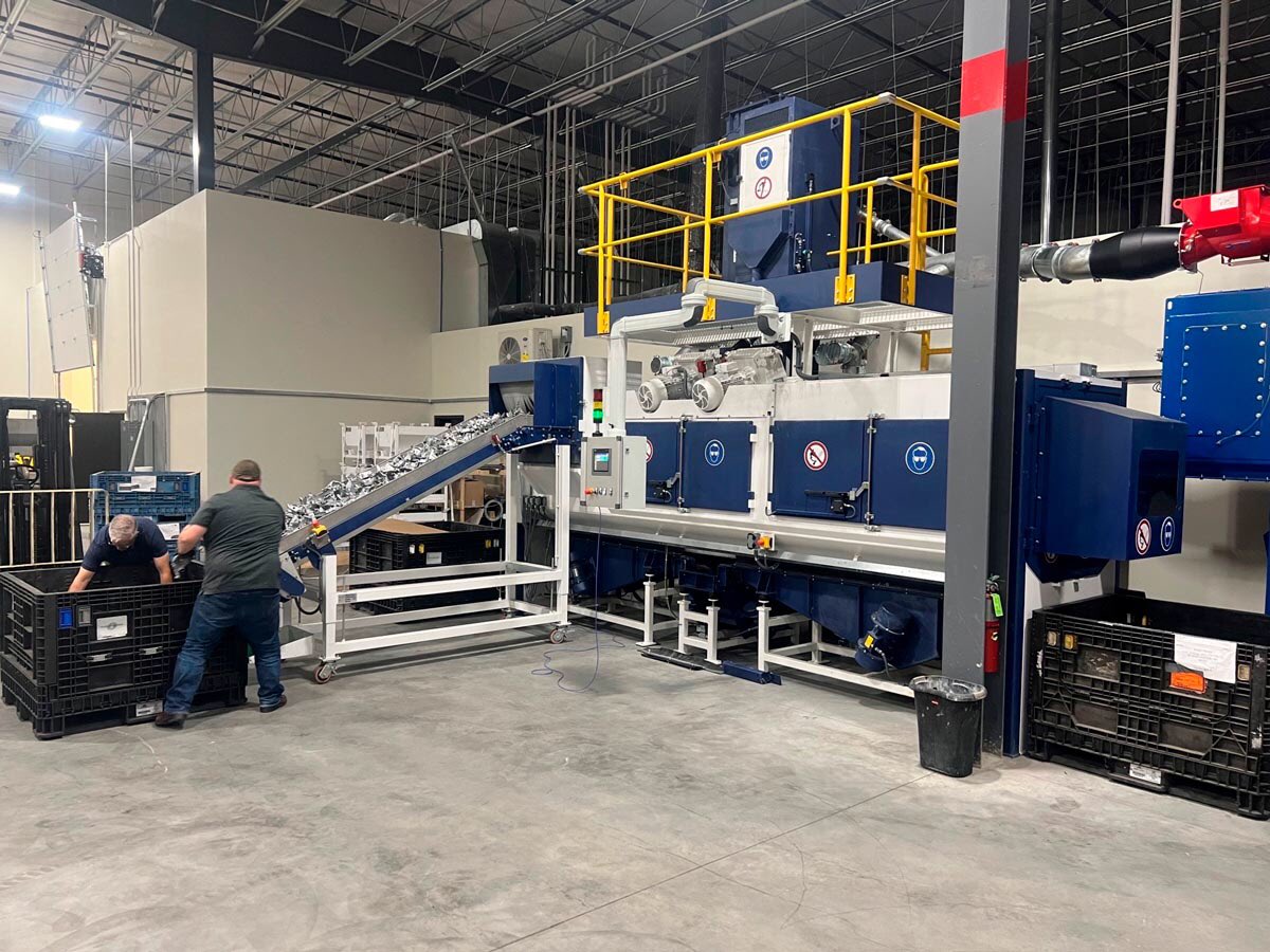 Demonstrating large shot blast machines under actual manufacturing conditions blog.walther-trowal.com/en/demonstrati… via <a href="/Walther/">Heinrich Walther</a> Trowal Blog