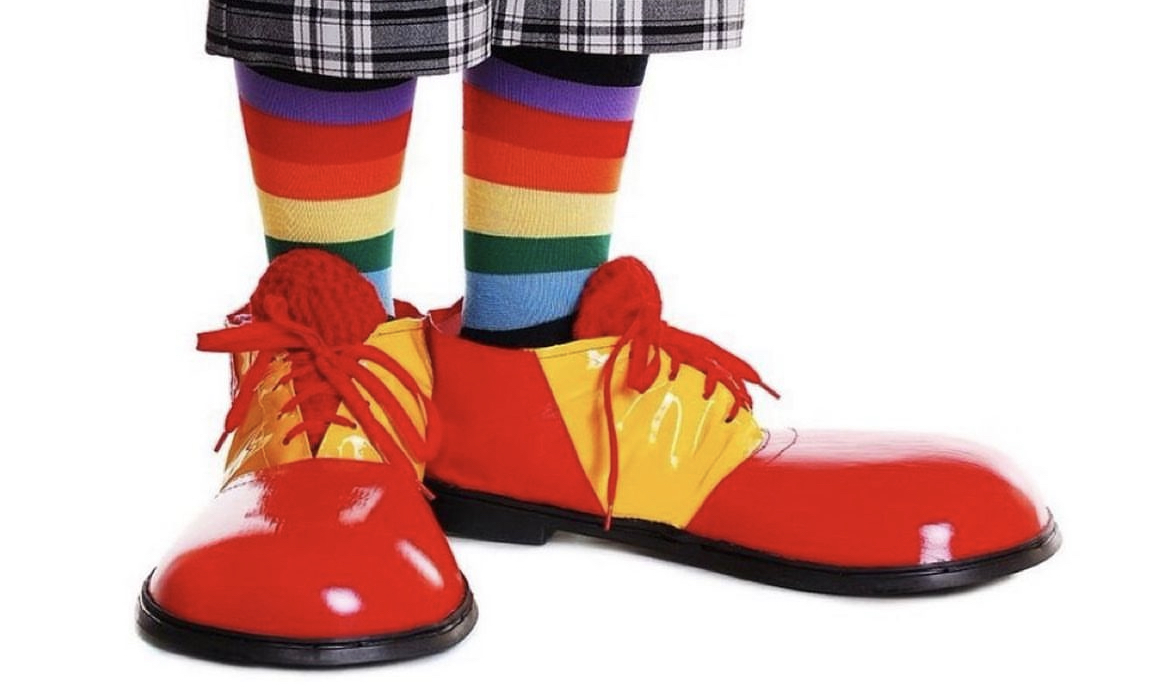 before you judge someone for throwing away the last bite of the sundae cone, try walking a mile in their shoes 😌