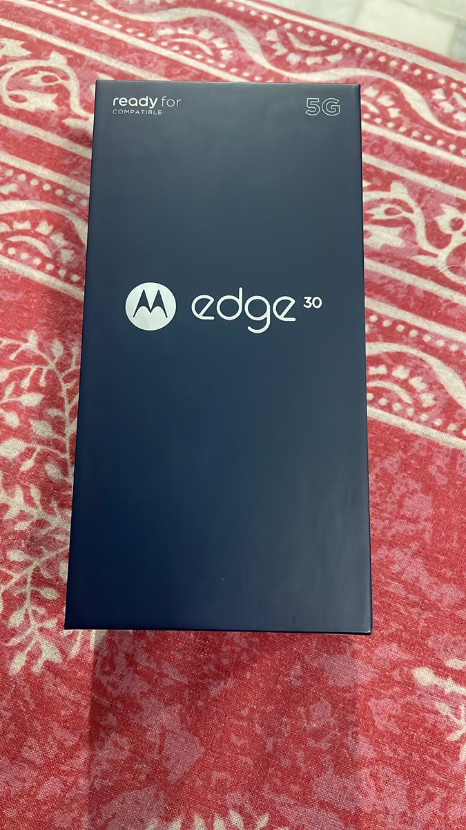 Mahi_Lav05's tweet photo. @motorolaindia Today I got a new moto edge30  by replacing my damaged phone with Motorola's support. Thanks for support… https://t.co/TzYFGeN9UD