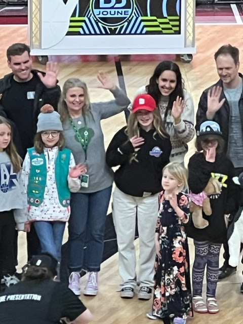 gsutah's tweet photo. Thank you to @UtahJazz @RyanQualtrics for allowing us to be a part of this week's game as part of #WomensHistoryMonth!  Our Girl Scouts were thrilled to support the Jazz and represent women and girls throughout Utah. Thank you! #takenote #gojazz #SLCCookieBLING https://t.co/8ZooC0q1dW