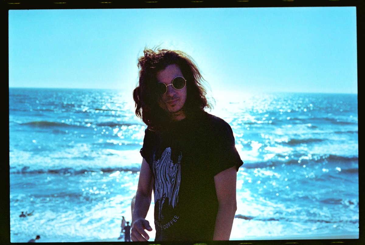 gwatsky's tweet photo. famous to my mom 🌊 https://t.co/o5l4gMBa2a