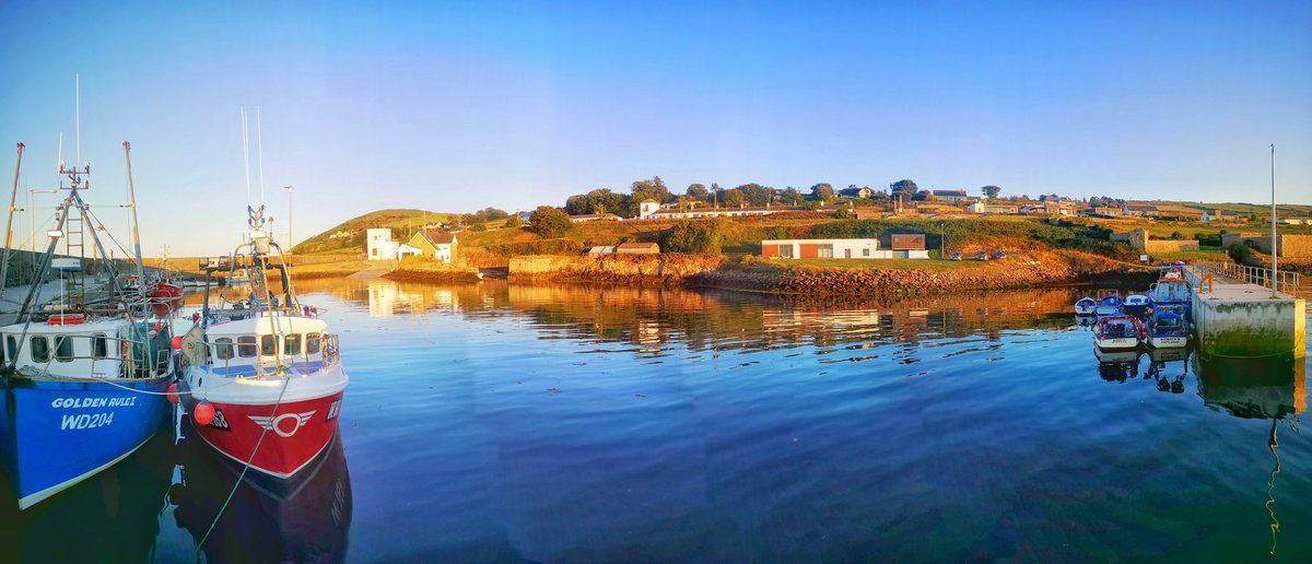 galwaytrad's tweet photo. Ceann Helbhic An Rinn.
#anrinn #waterford #harbour https://t.co/DIpMnEjFKD