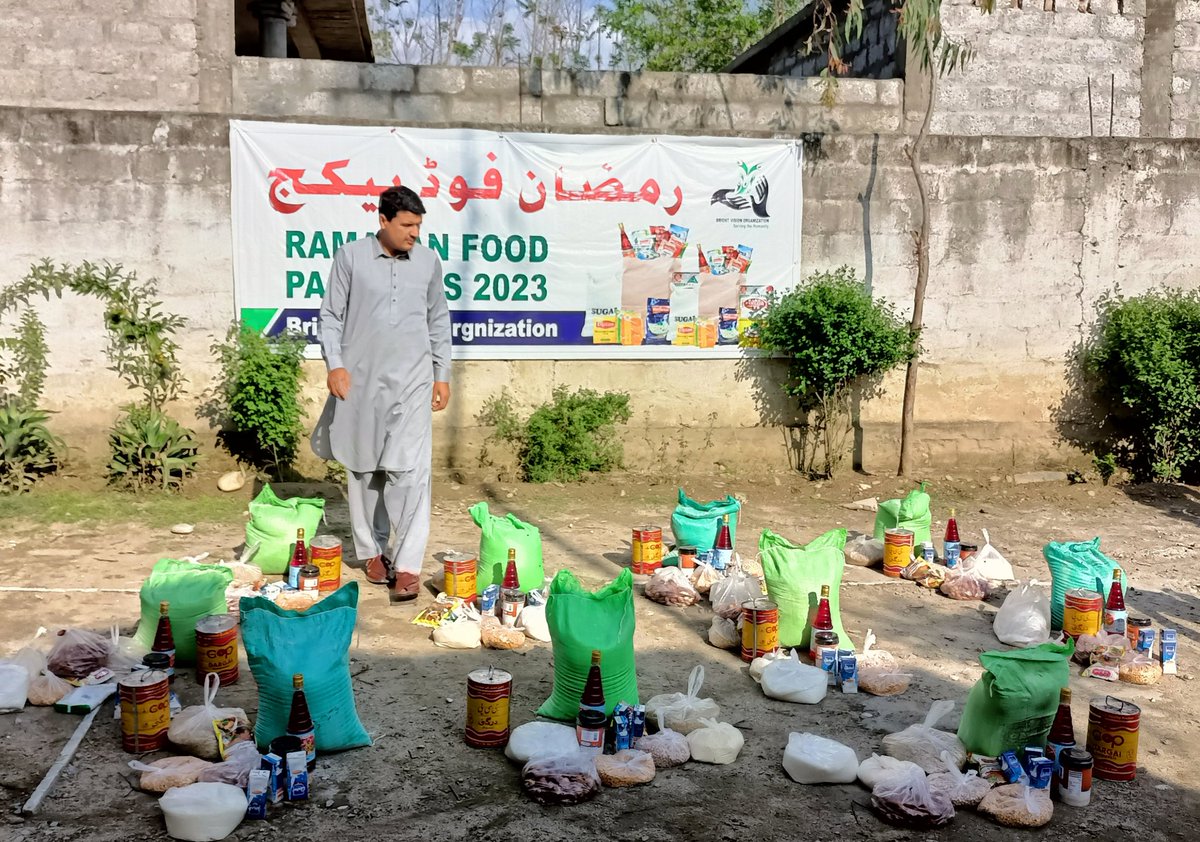 Brightvisionpk's tweet photo. الحمد اللّٰہ!
مزید دس (10) مستحق گھرانوں کو رمضان راشن پیکج پہنچا دیا گیا۔
کئی گھرانے اب بھی مدد کے منتظر ہیں
اللّٰہ تعالیٰ کے رضا کیلئے جتنا ہوسکے مدد کریں 
اور جتنا ہوسکے سپورٹ اور ��گے شیئر کریں
تاکہ مدد کے منتظر گھرانوں کیساتھ مدد ہوسکے۔
مدد کیلئے رابطہ نمبر:
0342 3339842 https://t.co/dTN3LVJLt9