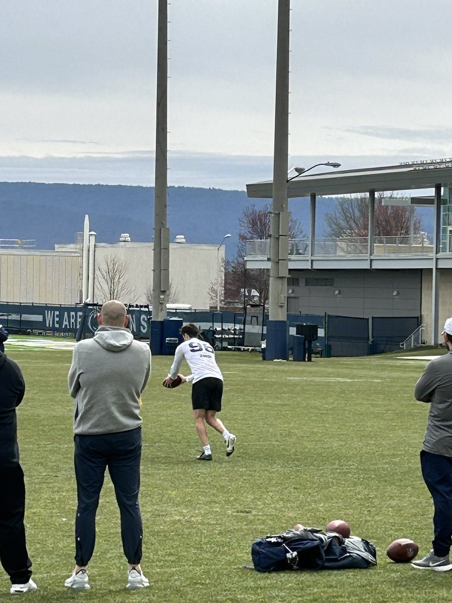 Central Bucks EAST Football tweet media