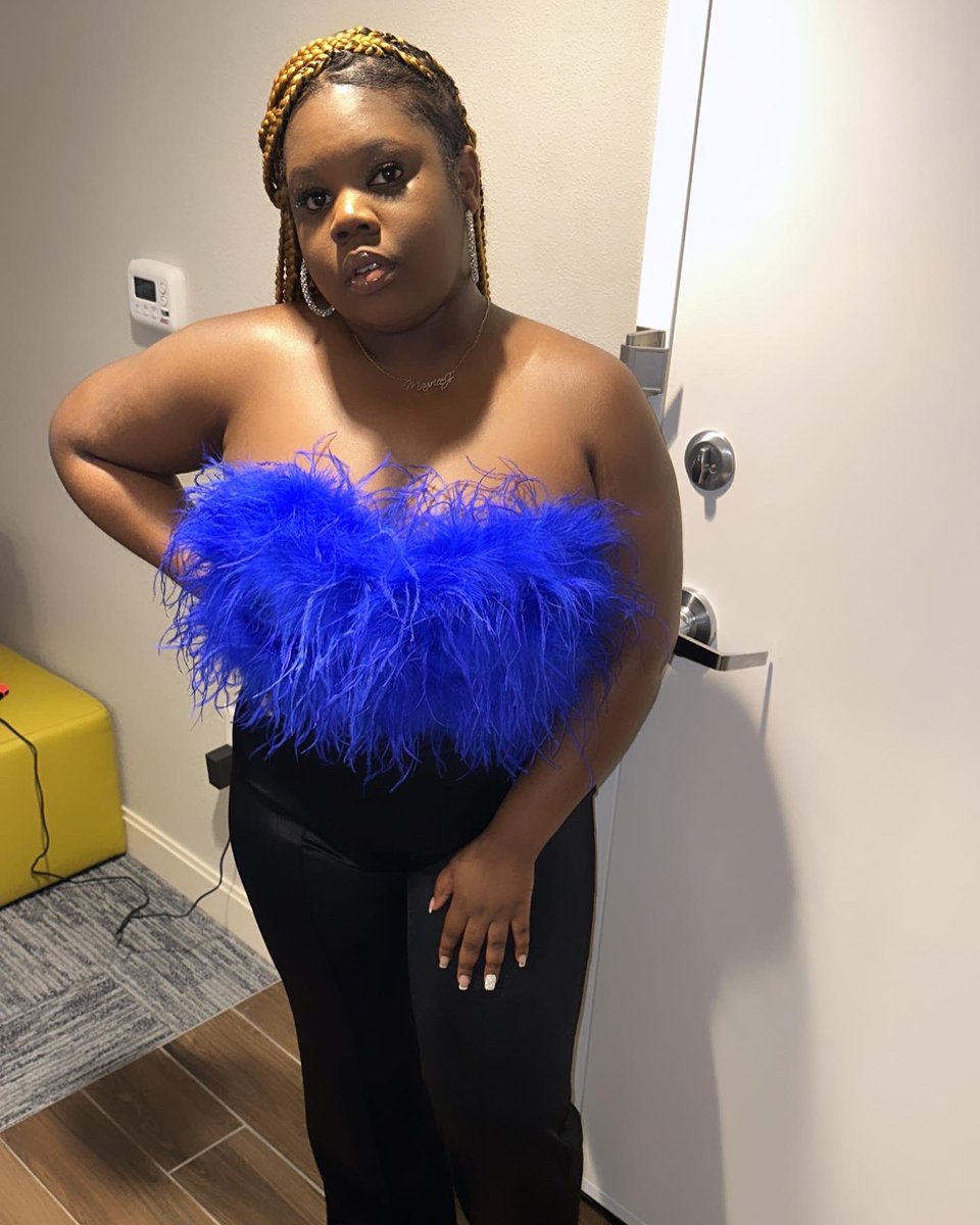 AskboutMeeee's tweet photo. Happy Birthday to me 🎉💕 #Jordanyear23 #AriesGang https://t.co/CFiZXnpIZ8