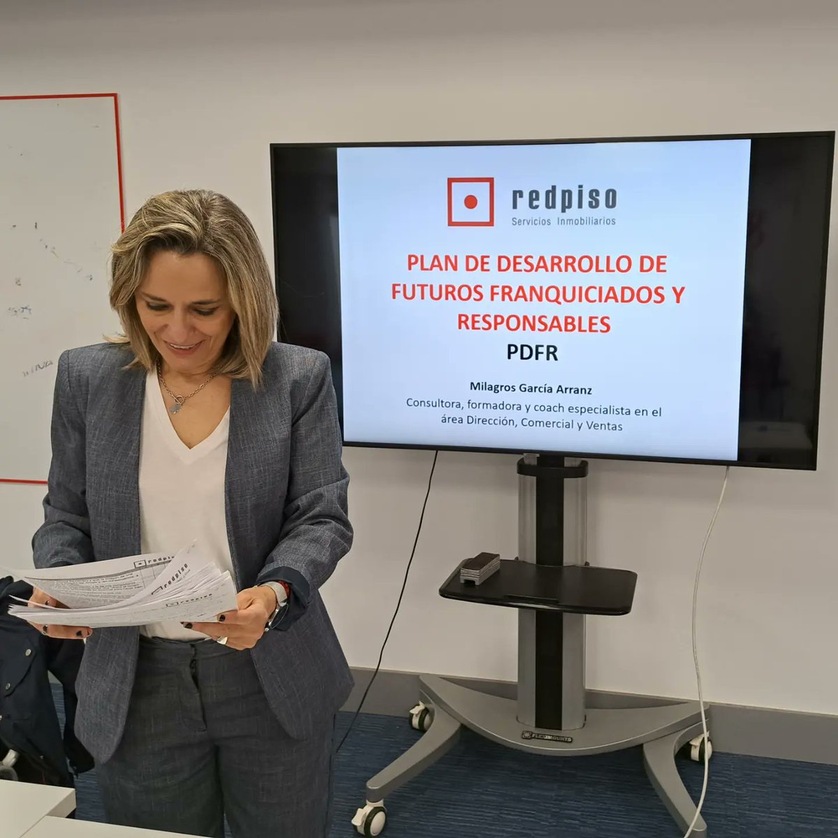 m_garciaarranz's tweet photo. En @redpiso_oficial hemos desarrollado un #Programa de Desarrollo de futuros franquiciados y responsables y hoy 25 personas de manera presencial y on line han hecho un examen para poder acceder al #PDFR
Suerte
#desarrollopersonalyprofesioal #sectorinmobiliario #promocióninterna https://t.co/0VMUMObp4V
