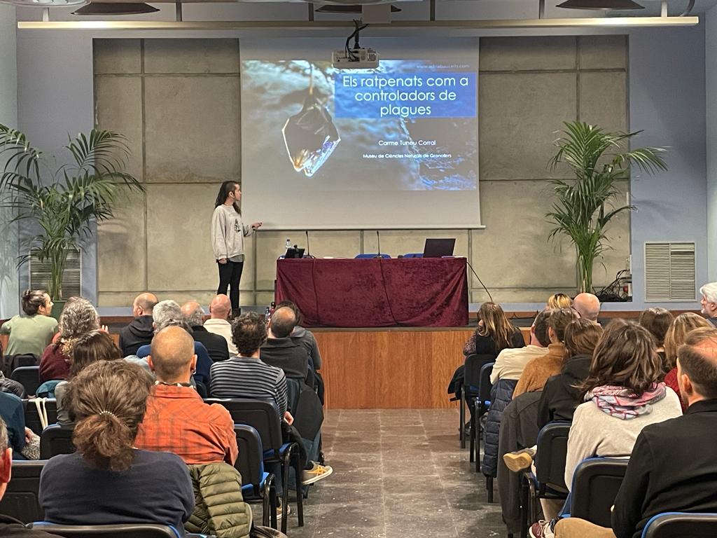 Orius_ento's tweet photo. Avui s'ha realitzat la jornada PATT del grup GIP de @apevcat 
Com a organització estem molt contents, les ponències han estat molt interessants, l'assistència ha estat bona i els debats que s'han produït han estat molt enriquidors
@Ratpenats_Cat 
@irtacat 
@SeridaAst 
@ETSEA_UdL https://t.co/KWyI5djcUY