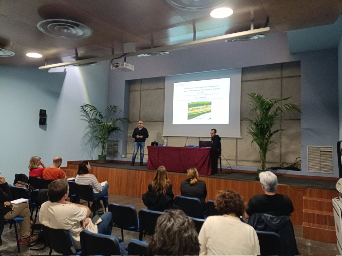 Orius_ento's tweet photo. Avui s'ha realitzat la jornada PATT del grup GIP de @apevcat 
Com a organització estem molt contents, les ponències han estat molt interessants, l'assistència ha estat bona i els debats que s'han produït han estat molt enriquidors
@Ratpenats_Cat 
@irtacat 
@SeridaAst 
@ETSEA_UdL https://t.co/KWyI5djcUY
