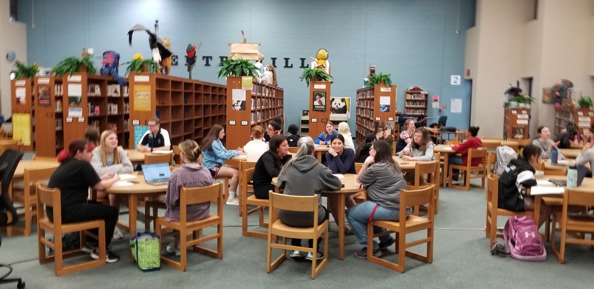 LibraryCville's tweet photo. Our Teachers for Tomorrow are interviewing teachers of today to learn more about becoming an educator! #goodnoise #livelylibrary #teacher @wearecvillecats @Region4FCPS @InCLehmansTerms @fcpsnews https://t.co/cDO31Z78P2