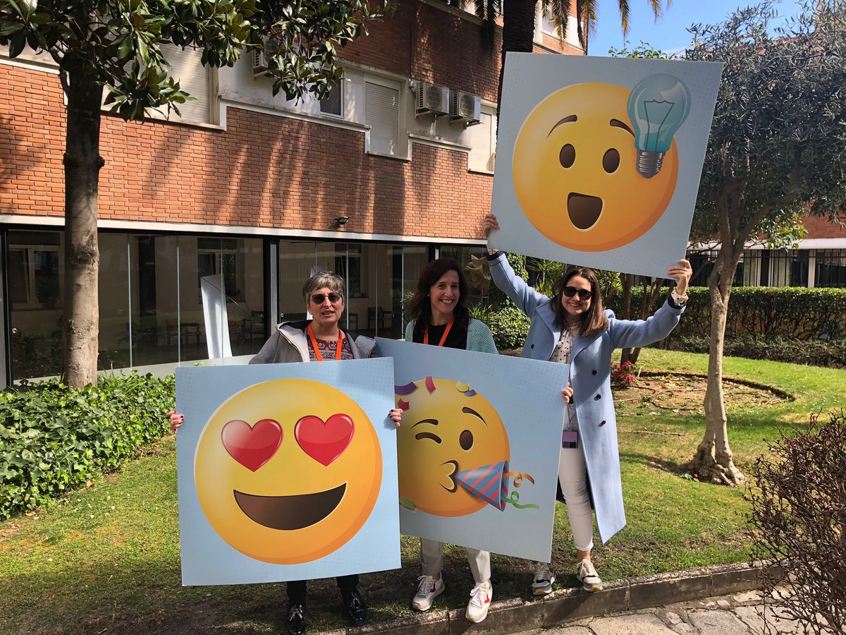 AlmudenaChavero's tweet photo. Última jornada de #profesinnovadores, así de ilusionadas volvemos a casa. Gracias @ecatolicas https://t.co/359Mg23DuW