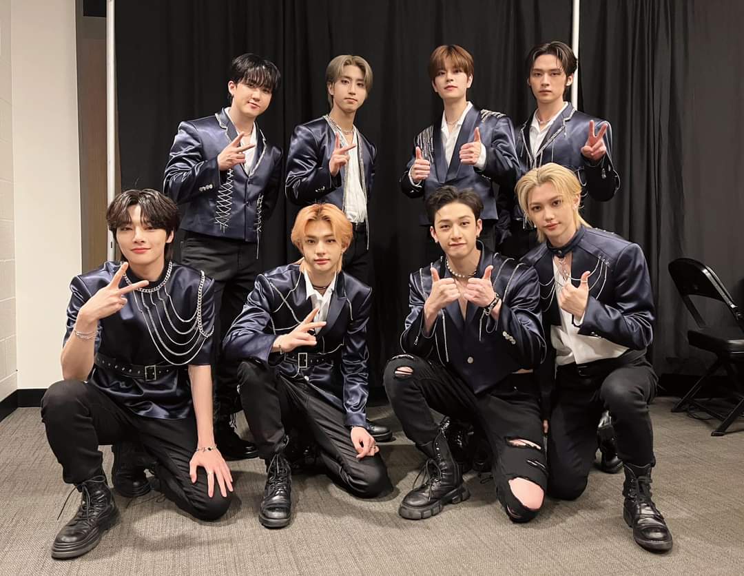 kimeverywhere_'s tweet photo. Aún recuerdo lo que lloré con el programa,  el susto que me dieron cuando sacaron a Felix y a Minho, y ahora, 5 años después están aquí dándolo todo para el mundo, siendo guiados por un excelente líder 

#StrayKids5thAnniversary
#OurNeverEndingSKZ https://t.co/HEhneJT7uI