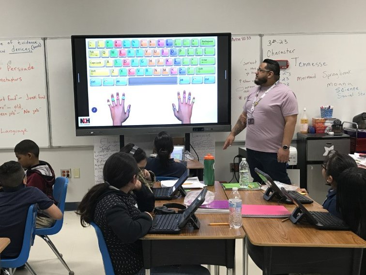 StaffordES_Lib's tweet photo. Mr. Acuna takes Library instruction to the classroom and has the students learning basic typing skills. They really got into it and were excited to learn. https://t.co/eRUYzncR6J