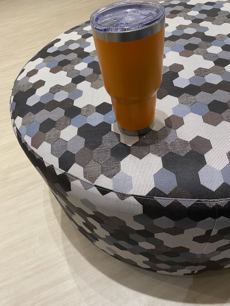 LikeIsNas's tweet image. My new to go #coffee cup. 30 ounces. #coffeelovers #coffeecups #PoetsAndRhymers