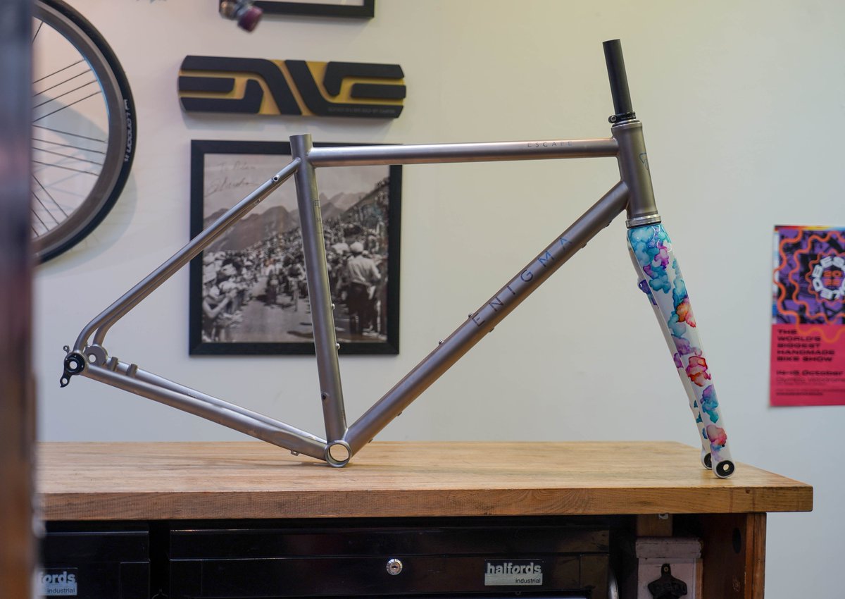 cloud9cycles's tweet photo. We are closing! To celebrate our time, we are raffling this frameset to raise money for @LDNairamb. Can you help us raise our £10k goal by sharing this? We are nearly half way there! Link to enter below:

https://t.co/CYy3XZtURO https://t.co/uIhqT2WTLT