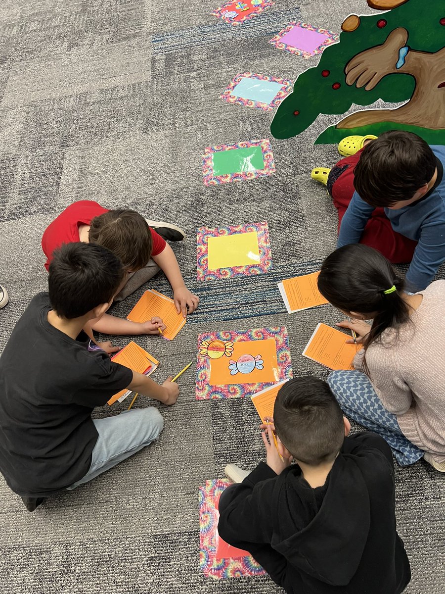 jmarch3rdGrade's tweet photo. More Candy Land fun! https://t.co/j2E4ZPU7QN