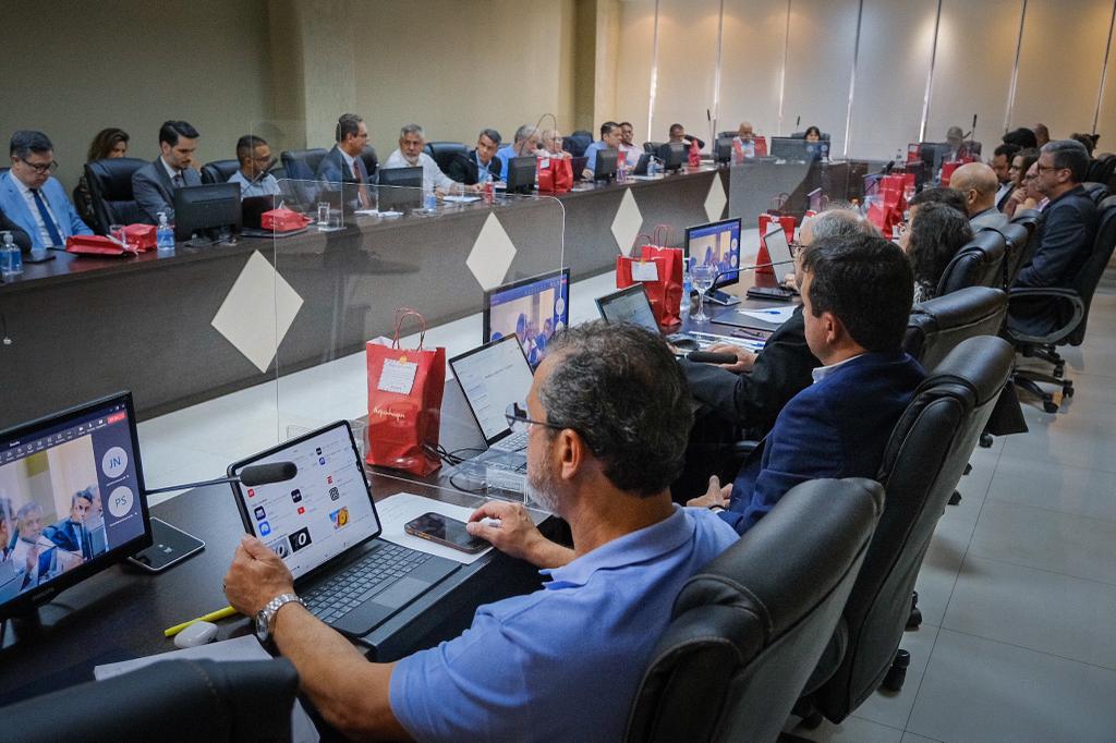 AssesproSP's tweet photo. Jantar de comemoração, Reunião do Conselho de Administração da Federação Assespro e Assembleia Gera Extraordinária.
Confira a notícia completa em nosso site: https://t.co/rocZTHO7fD
#JuntosSomosMais #NovaGestao #federaçãoassespro #assesprosp #posse #AGE #brasilia https://t.co/WV1XdYVOkG