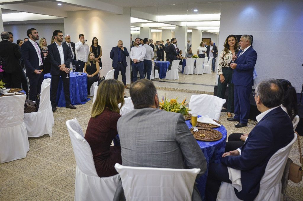 AssesproSP's tweet photo. Jantar de comemoração, Reunião do Conselho de Administração da Federação Assespro e Assembleia Gera Extraordinária.
Confira a notícia completa em nosso site: https://t.co/rocZTHO7fD
#JuntosSomosMais #NovaGestao #federaçãoassespro #assesprosp #posse #AGE #brasilia https://t.co/WV1XdYVOkG
