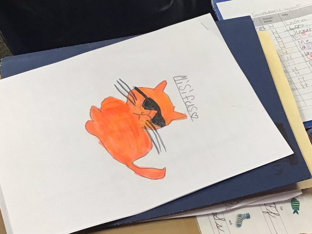 SSELibrary's tweet photo. So excited to participate in @SSE_Wildcats 2nd grade non fiction celebration! #newauthors the presentations and work these scholars put in was amazing! #soproud
@SBISDLibraries https://t.co/viPMson3Xh