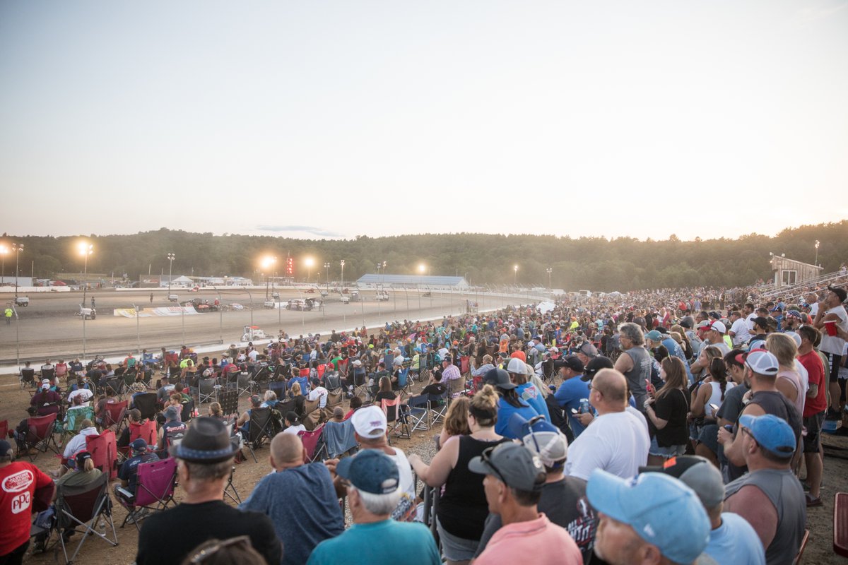 NHMS's tweet image. Don't have Friday night plans, July 14? Let us help ya out! 

Get your Friday Night Dirt Duels tix here 👇🏻
bit.ly/DirtDuels23