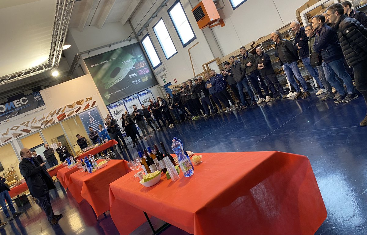 pbersani's tweet photo. La sinistra è un fiore di campo: rispunta sempre. Qui in Friuli Venezia Giulia si va in salita, ma è in salita che si prende il passo. Massimo Moretuzzo interpreta bene la novità è la freschezza del campo largo e i temi di sanità, transizione ambientale, emergenze sociali. https://t.co/mtXgNDttlk
