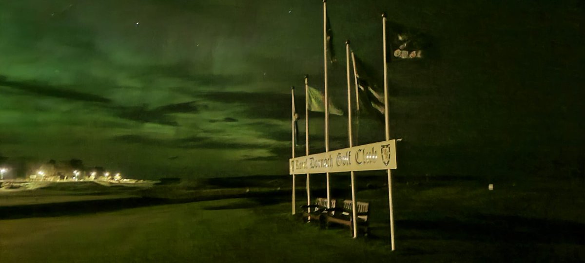RoyalDornochGC's tweet image. Mother nature put on an amazing lightshow at Dornoch last night. Thank you  Michael Hanratty of Carnegie Whisky Cellars for sharing the wonderful  photos of the northern lights. 
#nature #photography #royaldornochlinks