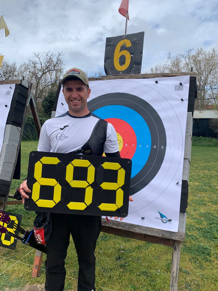 🚨 NUEVO RÉCORD DE ESPAÑA🚨
Arco recurvo🚹- Round 2x70m (72 flechas)
Miguel Alvariño - 693

Gran actuación del arquero Pontes <a href="/Miguel_AlvGar/">➳ Miguel Alvariño ➳</a>