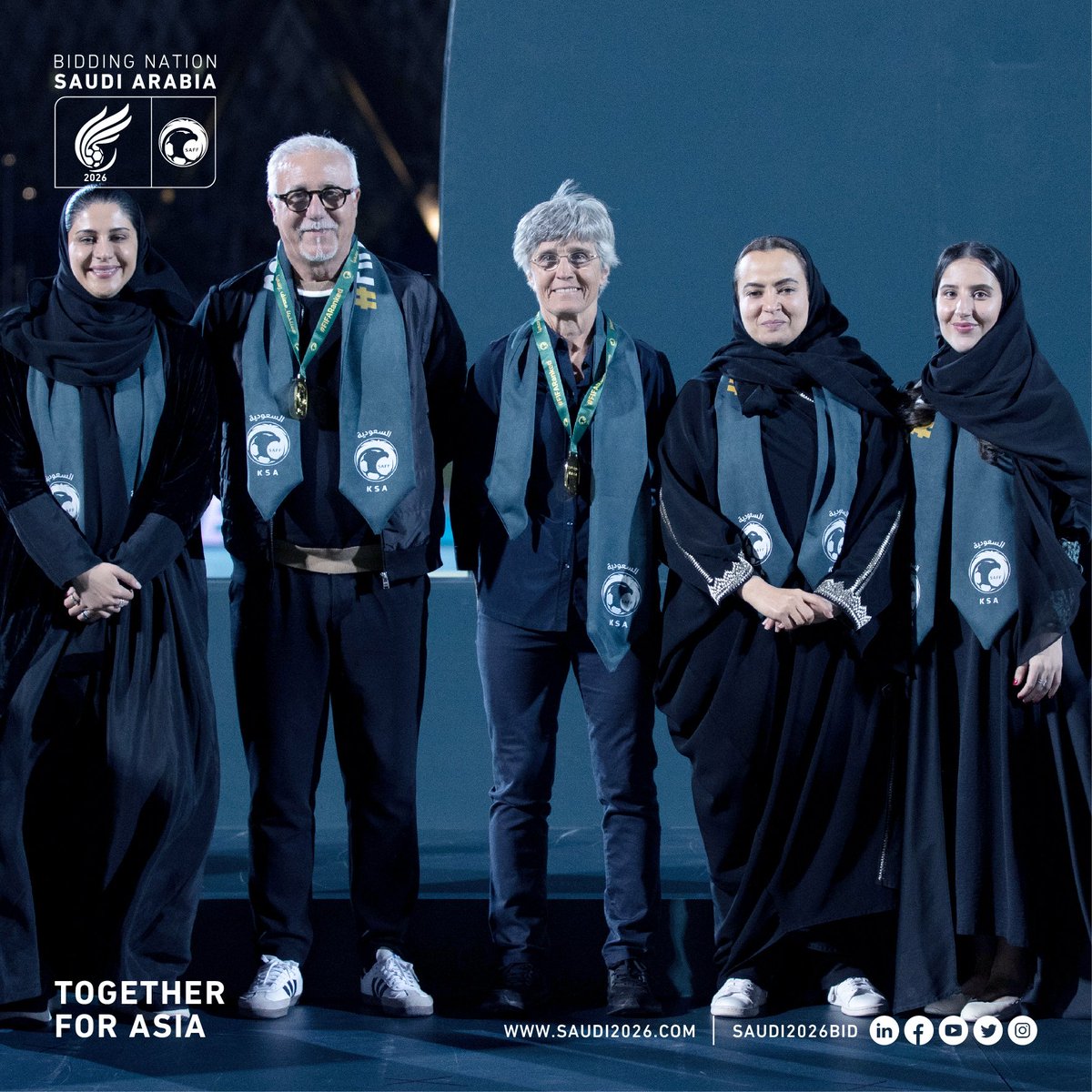 Saudi2026Bid's tweet photo. With our unprecedented passion and hard work, great things can be achieved.
Today we celebrate one of these achievements as we proudly announce that our women national team is officially
#FIFARanked
#TogetherForAsia
#Saudi2026 https://t.co/EA94vQ9bzv