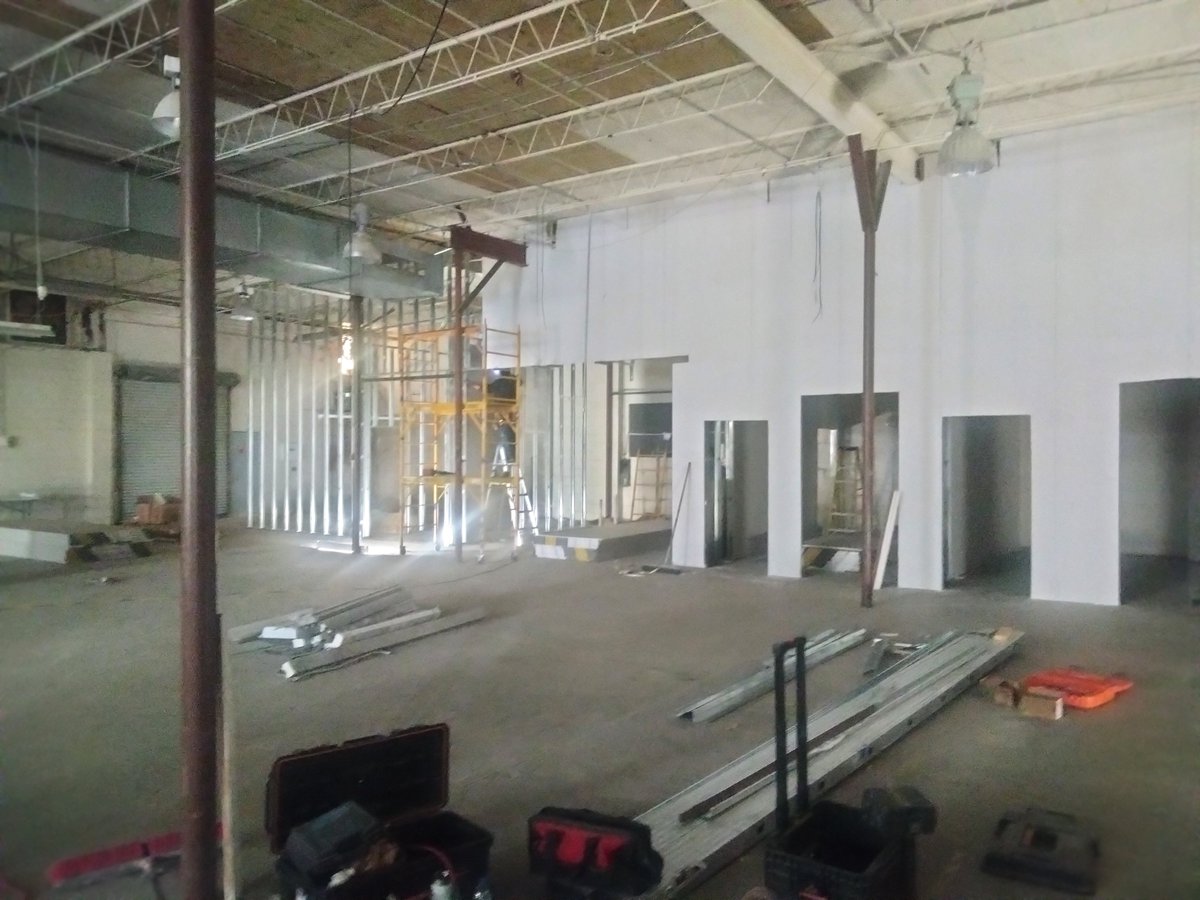 chandleesons's tweet photo. Progress coming along at our 'Taking The Climb' project! 🙌

Contact us today to see how we can help you update and create a commercial space right for your needs!
https://t.co/Q4nMucFv2d

#TakingTheClimb #ProgressUpdates #Gym #SportsFacility #StayTuned #Chandlee https://t.co/THGX0hq6XW