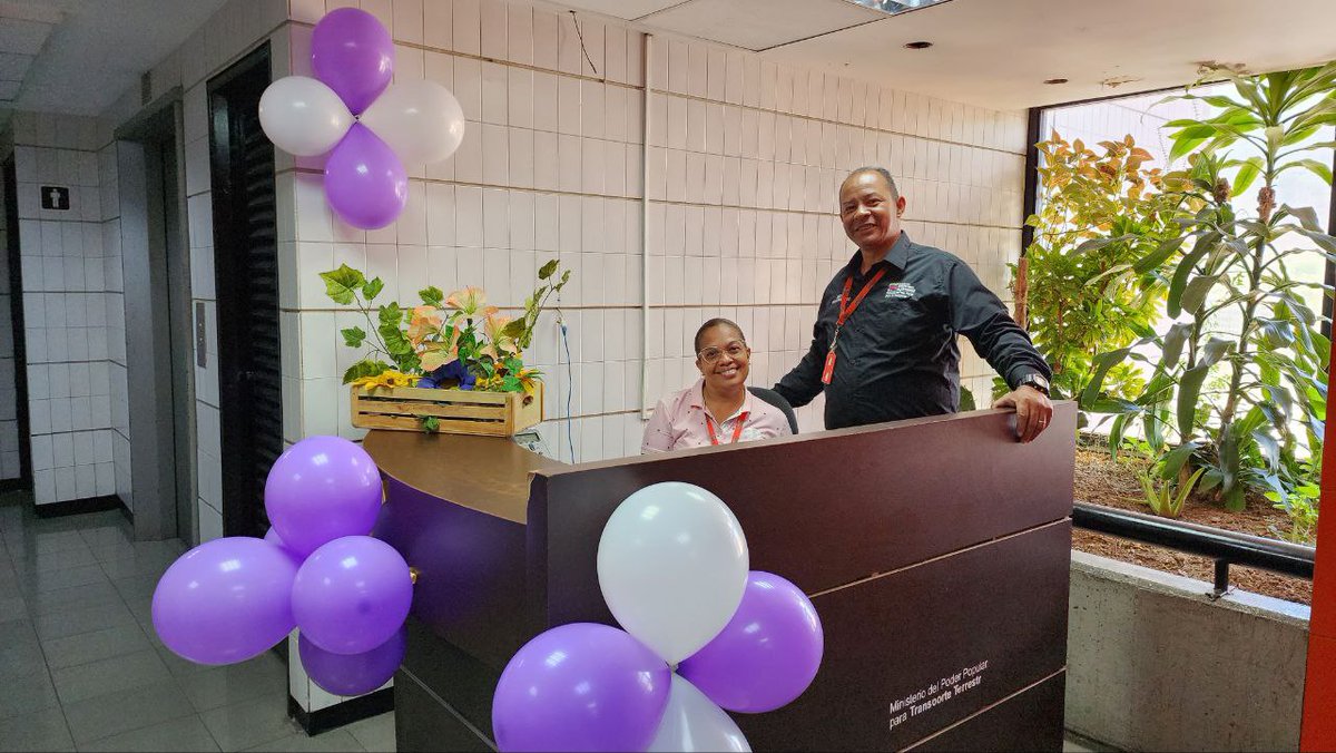 mujeresmppt's tweet photo. #Hoy se activaron los Puntos Violeta en @TransporteGobVe para promover el registro de los Consejos Feministas y otorgar información y asesoría a los trabajadores que lo soliciten. De esta forma, seguimos fomentando valores y procurando el resguardo de los derechos de la mujer. https://t.co/FizTT4mZ3k