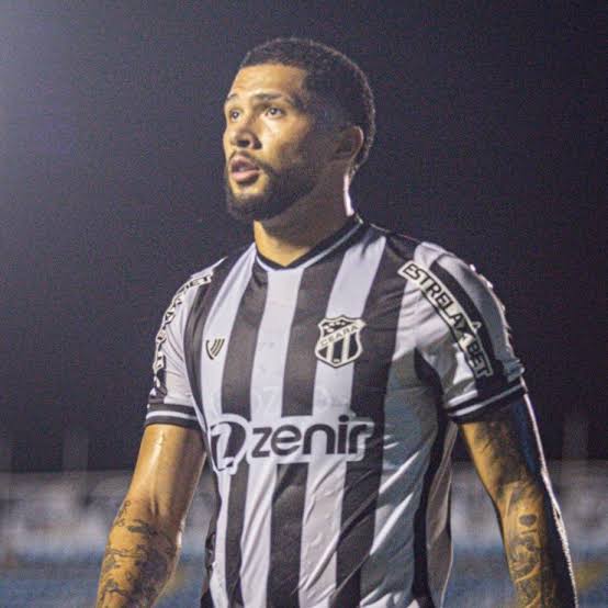 rep_alyssonlima's tweet photo. Em despacho, STJD indeferiu o pedido de reversão de pena de Vitor Gabriel por se tratar da mesma competição. Com isso o atleta fica fora do jogo de Domingo contra o Sergipe. https://t.co/UY3LLg0SnL