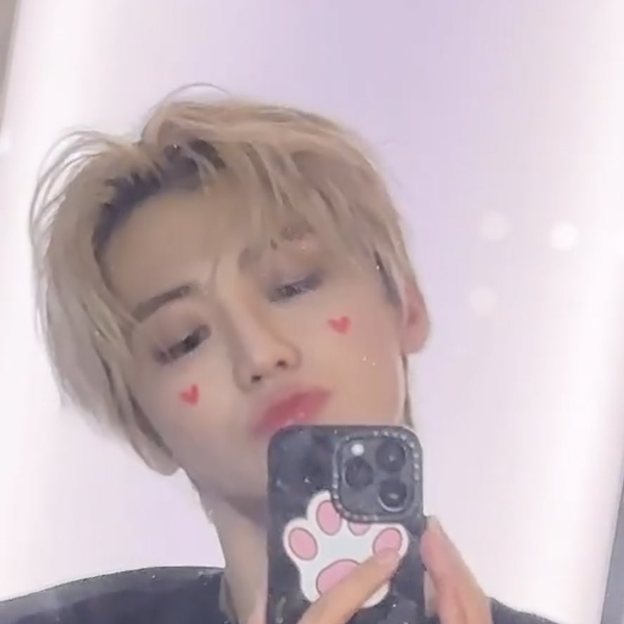 minyeolny's tweet photo. สนใจรับแมวส่มไปเลี้ยงม้ายยยย นุ้น่ารักน้าาา https://t.co/beoaQqwNbn