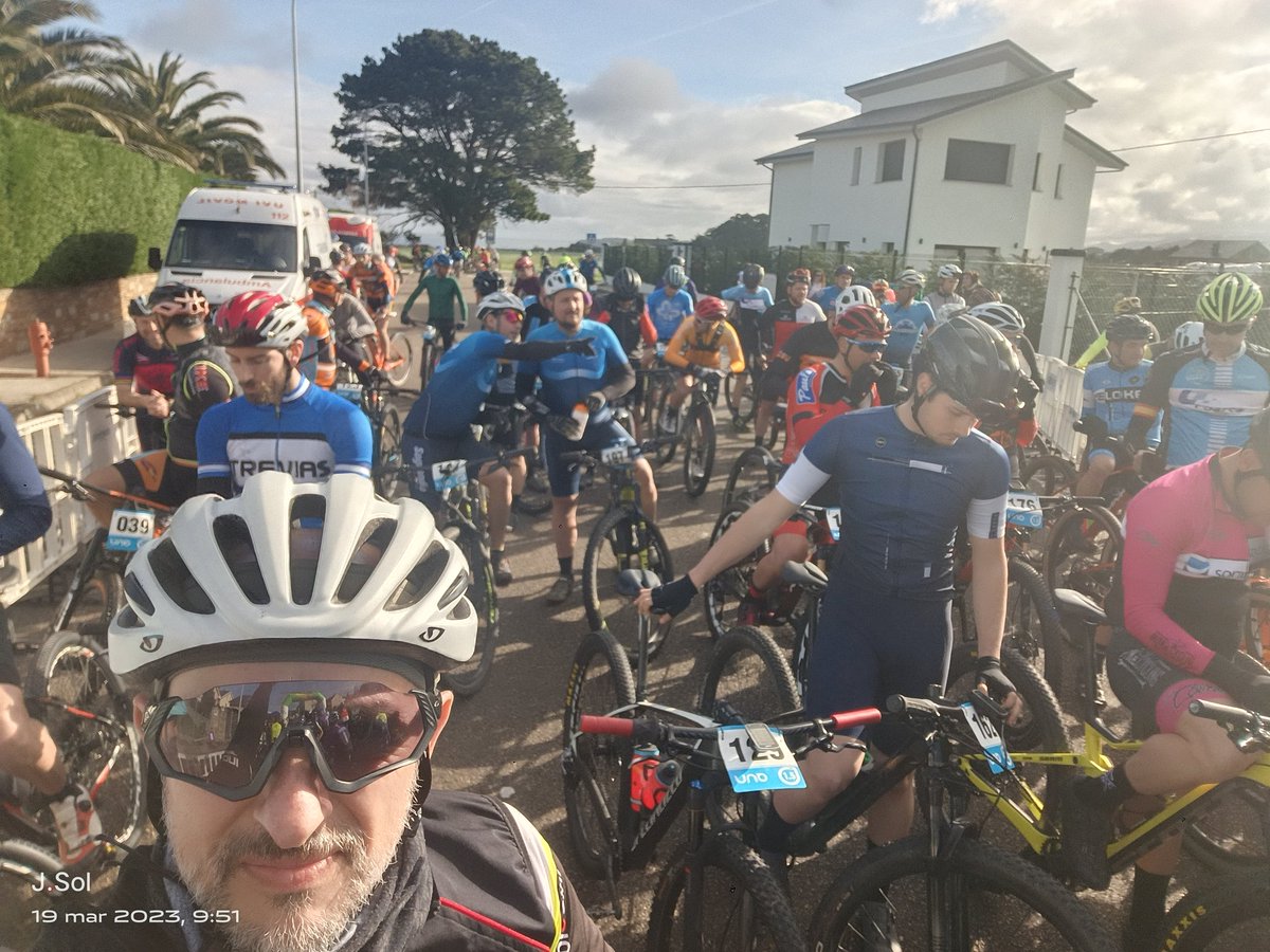Las brañas y el mar #luarca #btt #Asturias que ruta cicloturista más chula.Eso si,en los 22 primeros km 1000+.Comida rica en la Quinta de Quique,Villapedre