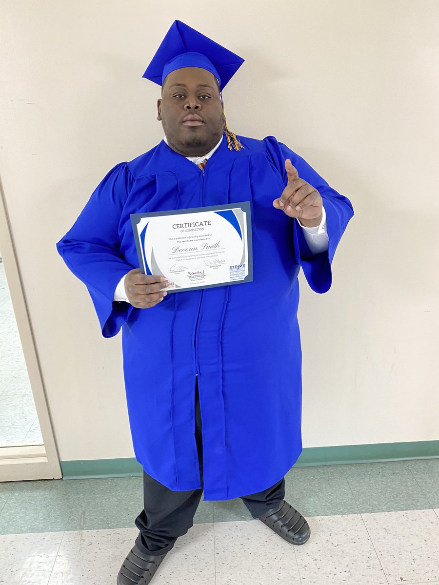 MrPluckEm_77's tweet photo. I Did It All The Hard Work & Dedication Paid Off Today I Stay Focused & Locked In Another Chapter Complete And More Work To Be Done πβ€οΈπ #LLCool #LLAllMyGuys https://t.co/ZKi9Vxb9bj