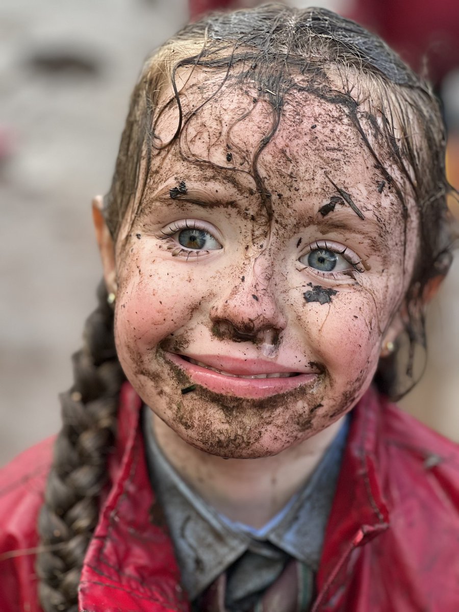 RossElaineross's tweet photo. So unlike last week we put the Primary 1 children in their #OutdoorLearning waterproof trousers as well as jackets this week. Opinions are split over whether this is #PuddlePlay done right or gone wrong… 😂 #OutdoorLearning #WeansInTheWood https://t.co/deMjWUuke3
